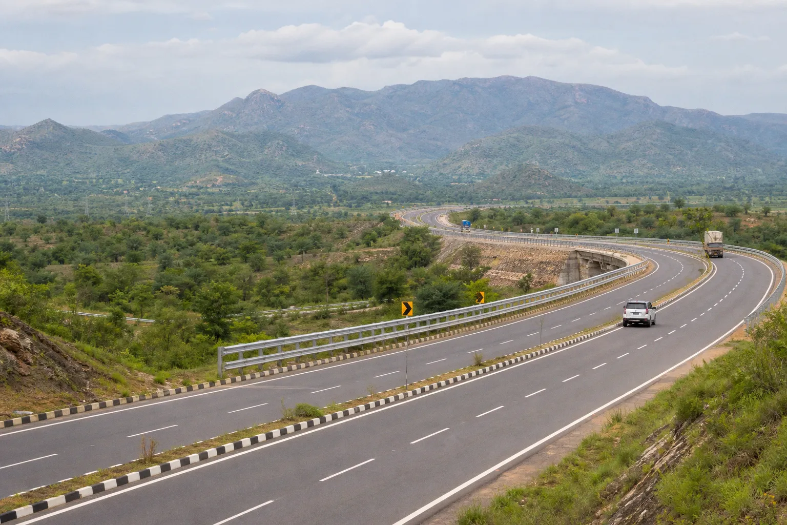 India Allocates ₹5,756 Crore to Upgrade Tourism Infrastructure Across 31 States